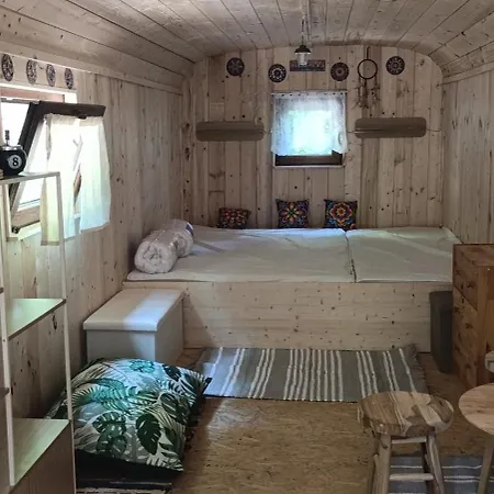 Maringotka Pod Hvozdem Spesov
